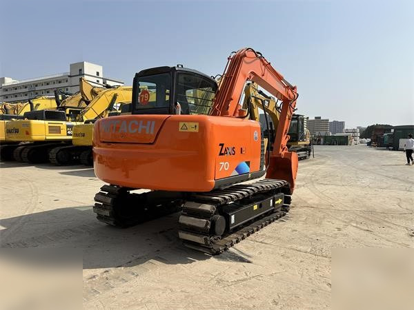 HITACHI ZX70 - Crawler excavator: picture 5 HITACHI ZX70 - Crawler excavator: picture 5