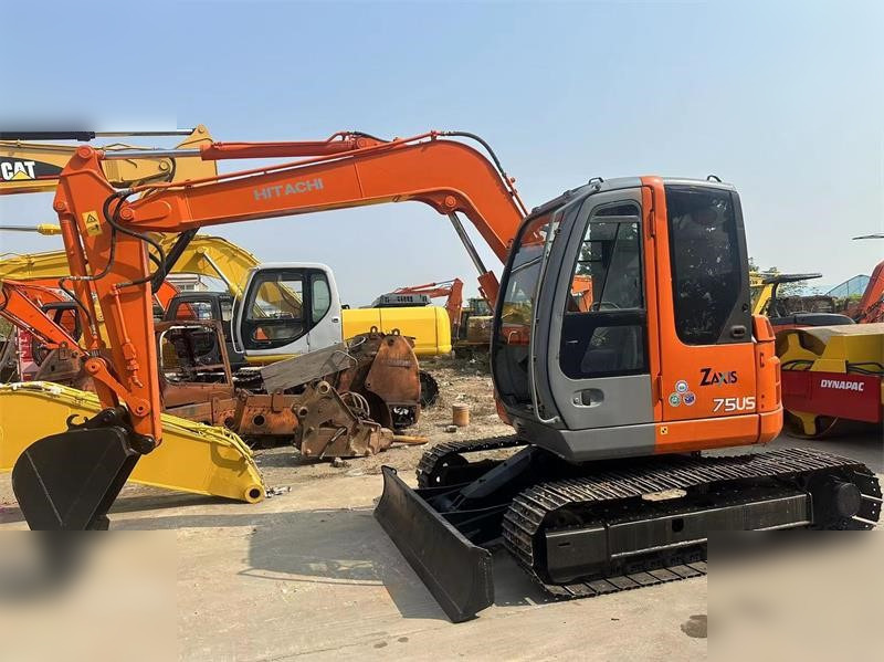 HITACHI ZX75US - Crawler excavator: picture 1 HITACHI ZX75US - Crawler excavator: picture 1