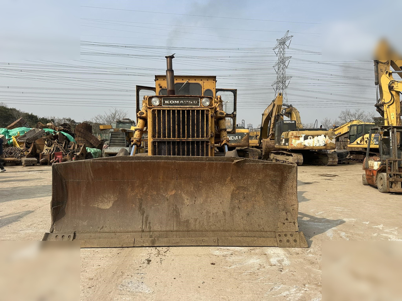 KOMATSU D85-18 - Bulldozer: picture 3 KOMATSU D85-18 - Bulldozer: picture 3