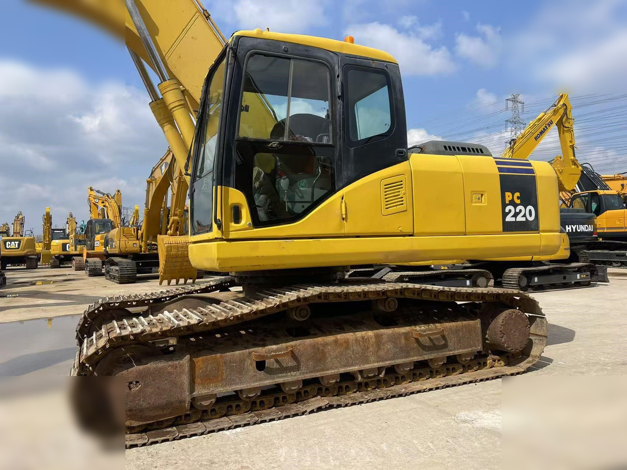 KOMATSU PC220-7 - Crawler excavator: picture 5 KOMATSU PC220-7 - Crawler excavator: picture 5