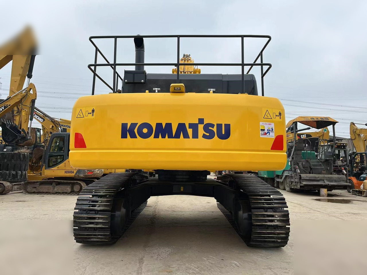 KOMATSU PC450-8 - Crawler excavator: picture 3 KOMATSU PC450-8 - Crawler excavator: picture 3