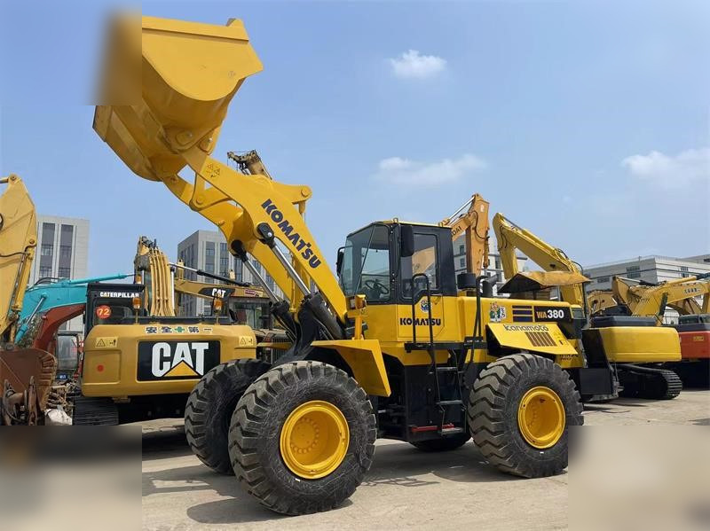 KOMATSU WA380-3 - Wheel loader: picture 2 KOMATSU WA380-3 - Wheel loader: picture 2