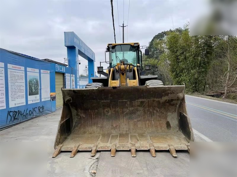 SDLG L968F - Wheel loader: picture 4 SDLG L968F - Wheel loader: picture 4