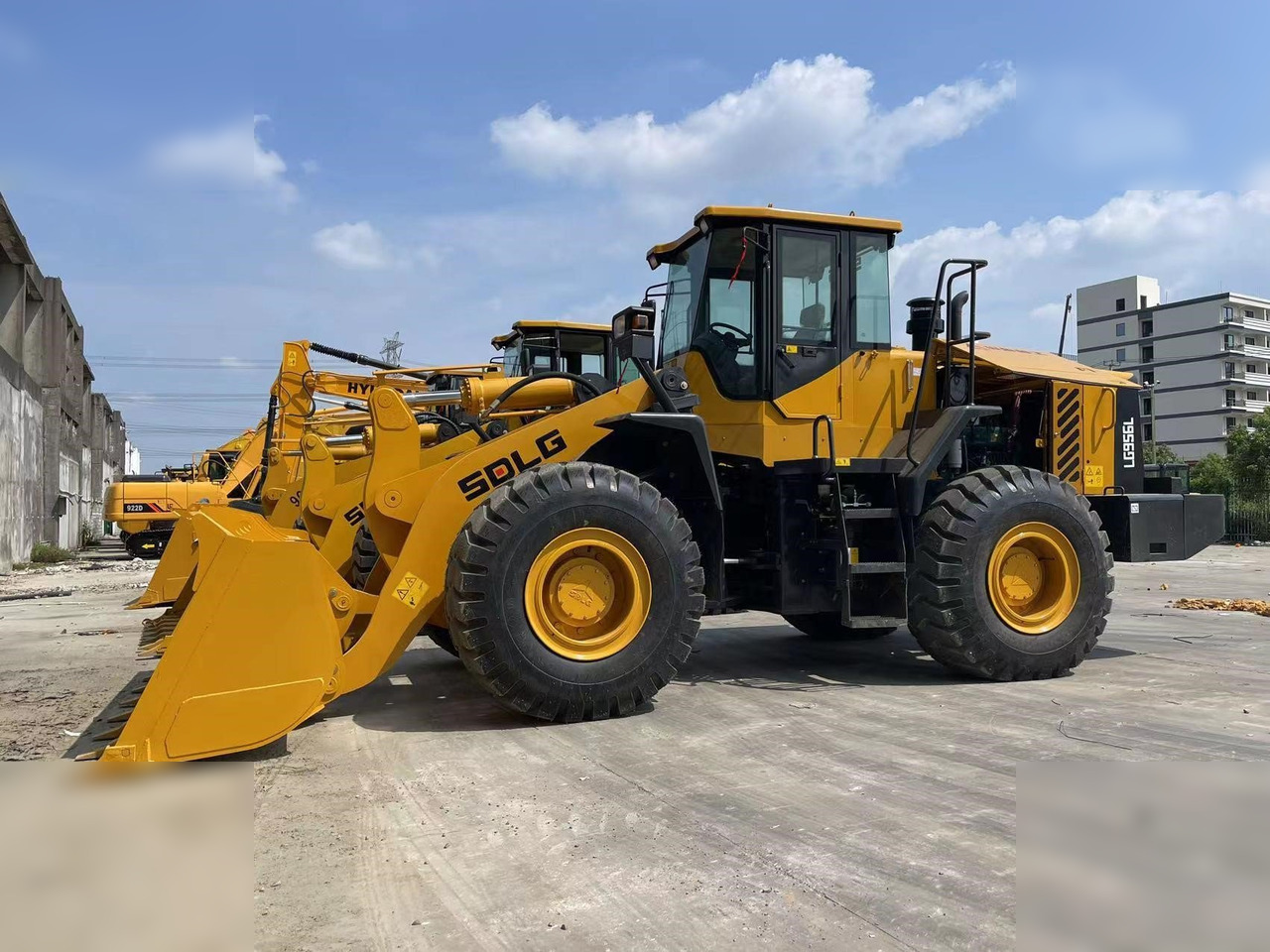 SDLG LG956L - Wheel loader: picture 4 SDLG LG956L - Wheel loader: picture 4