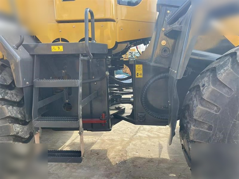 SDLG LG956L - Wheel loader: picture 4 SDLG LG956L - Wheel loader: picture 4