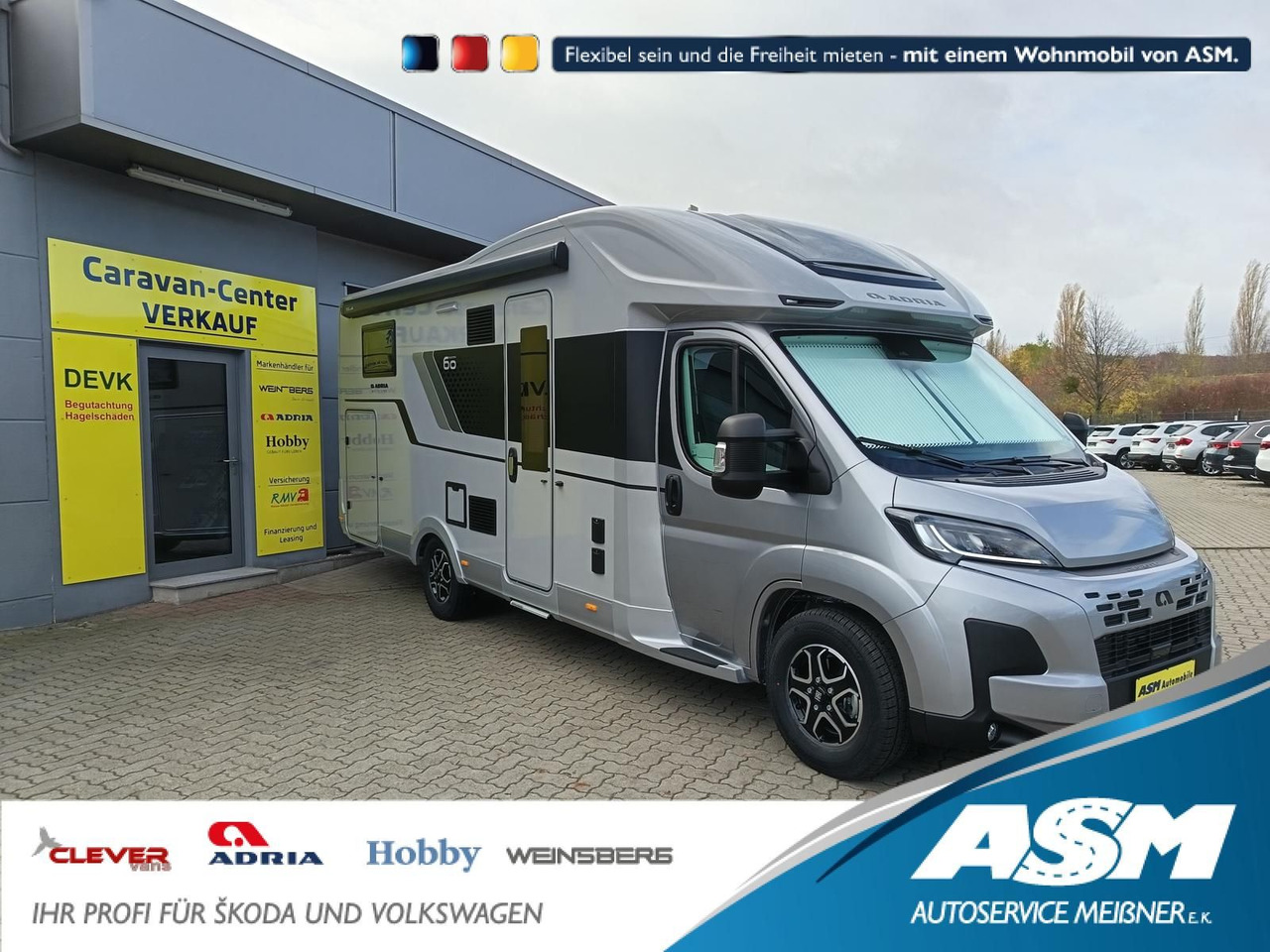 Adria Matrix 60Y 670 SL 4,4t*JUBILEE*MARKISE*LED*NAVI* - Semi-integrated motorhome: picture 1 Adria Matrix 60Y 670 SL 4,4t*JUBILEE*MARKISE*LED*NAVI* - Semi-integrated motorhome: picture 1