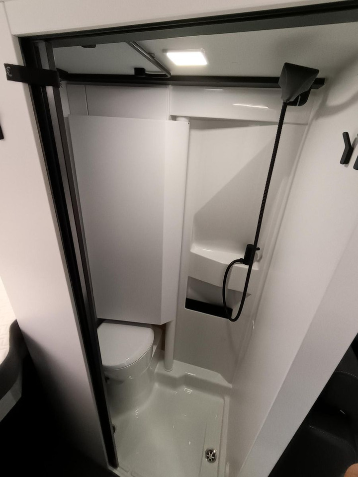 Leasing of  Adria Twin "60Y" 640 SGX 4,25MAXI*JUBILEE*AUFSTELLDACH Adria Twin "60Y" 640 SGX 4,25MAXI*JUBILEE*AUFSTELLDACH: picture 19