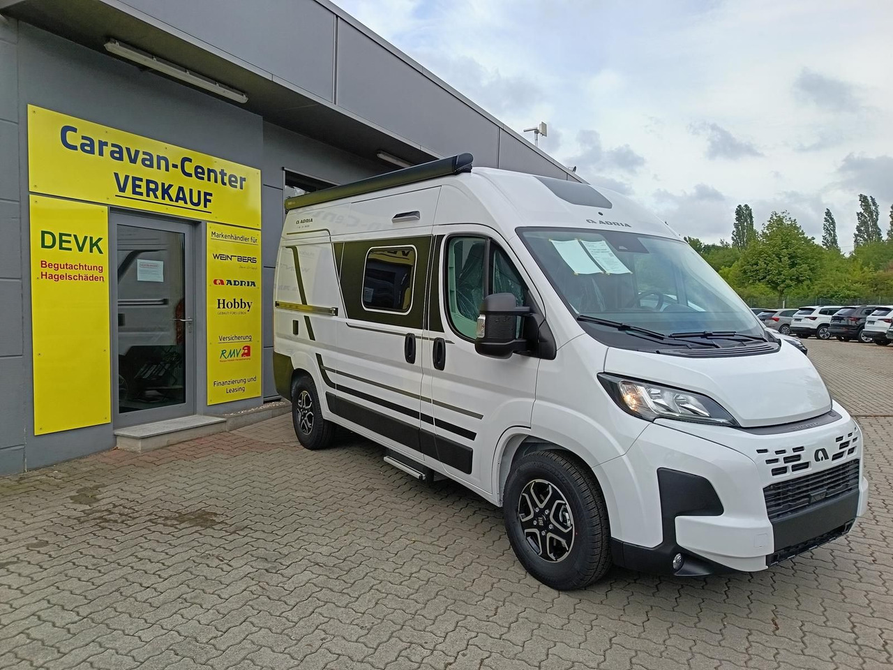 Adria Twin ALL-IN 540 SP*AUTOMATIK*SAFETY*STYLE*SOFORT - Camper van: picture 2 Adria Twin ALL-IN 540 SP*AUTOMATIK*SAFETY*STYLE*SOFORT - Camper van: picture 2