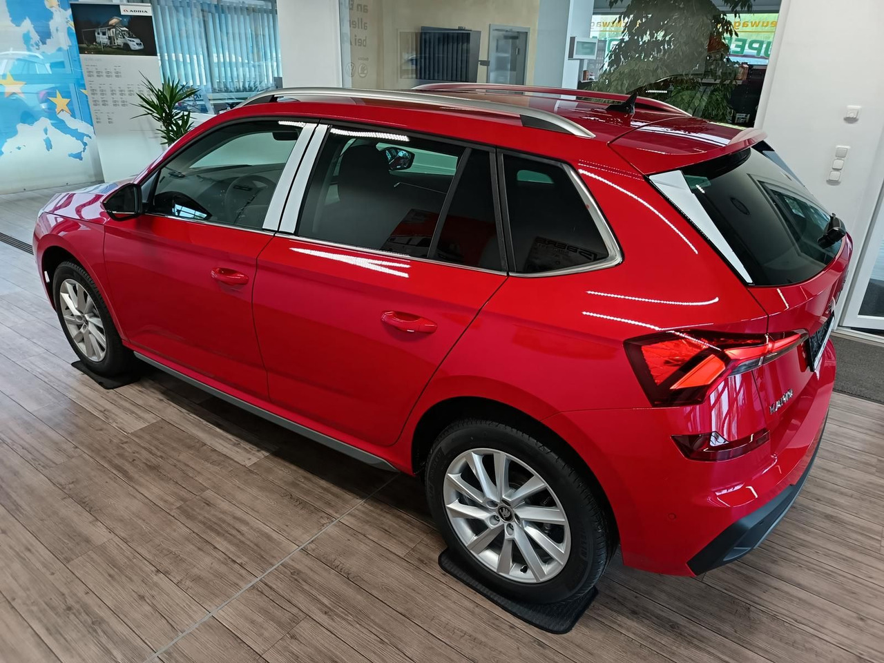 Skoda Kamiq Selection 1,5 TSI DSG*AHK*LED*5J.GARANTIE* - SUV: picture 4 Skoda Kamiq Selection 1,5 TSI DSG*AHK*LED*5J.GARANTIE* - SUV: picture 4
