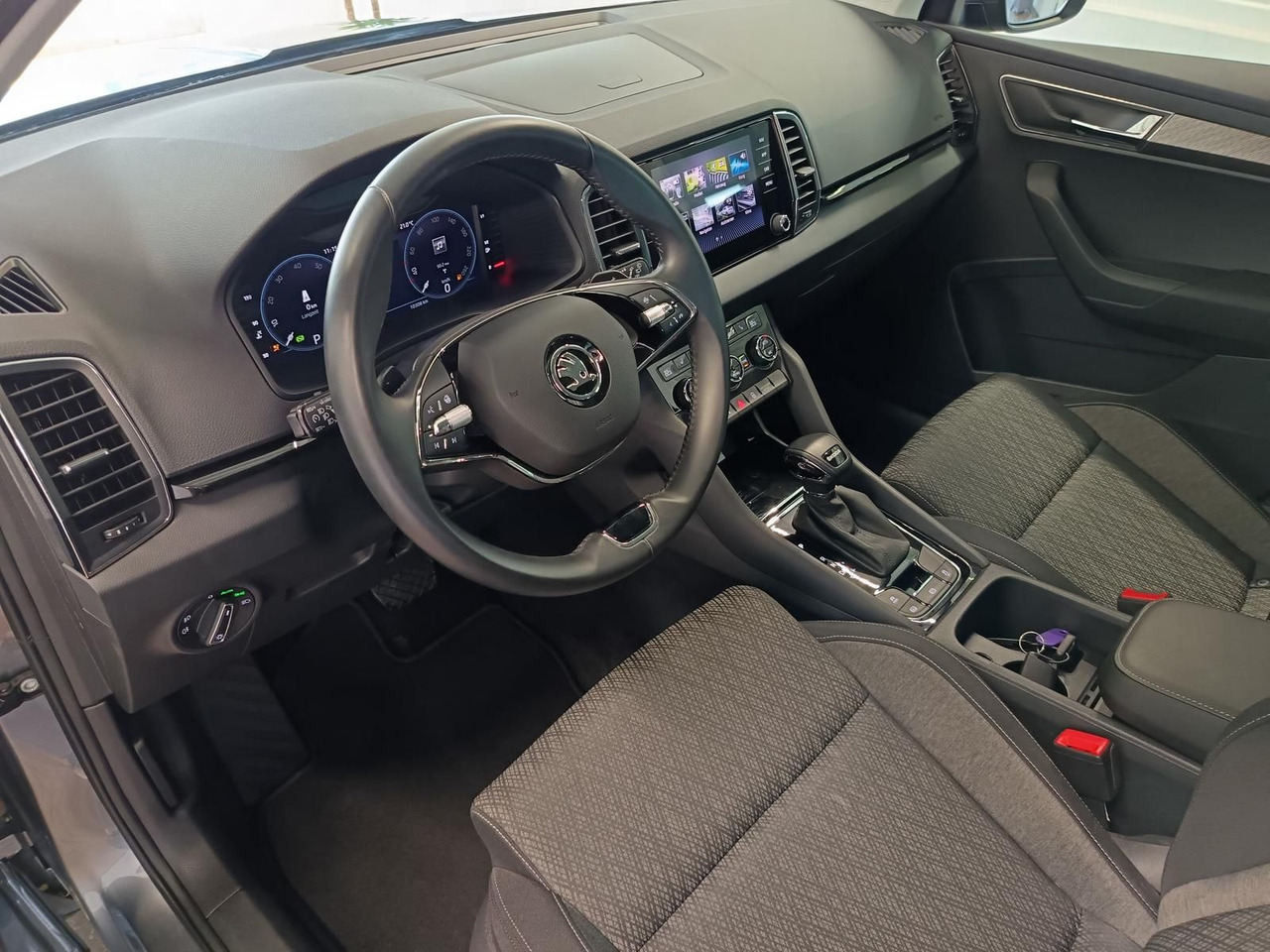 SUV Skoda Karoq Style 1,5TSI DSG*AHK-VORBER*NAVI*LED*R-KAM: picture 21 SUV Skoda Karoq Style 1,5TSI DSG*AHK-VORBER*NAVI*LED*R-KAM: picture 21