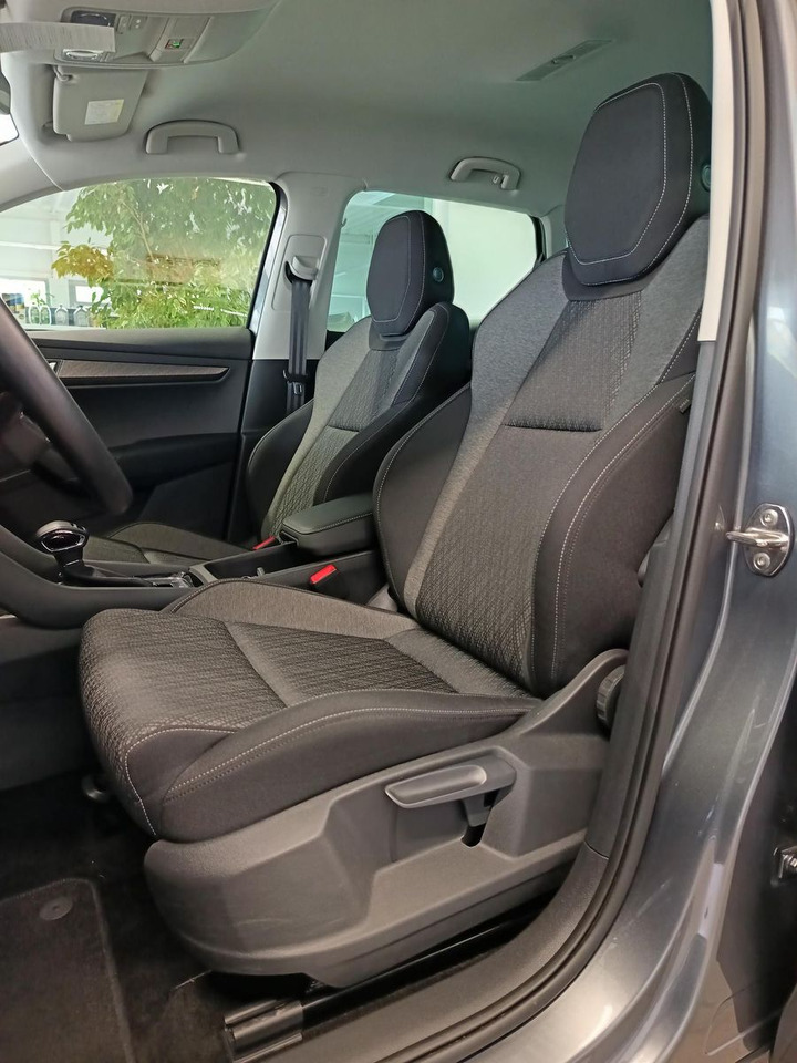 SUV Skoda Karoq Style 1,5TSI DSG*AHK-VORBER*NAVI*LED*R-KAM: picture 17 SUV Skoda Karoq Style 1,5TSI DSG*AHK-VORBER*NAVI*LED*R-KAM: picture 17