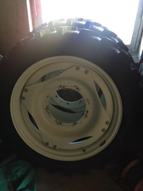 Alliance 270/95R36 Forhjul - New Holland T7 SWB - Tire for Agricultural machinery: picture 1 Alliance 270/95R36 Forhjul - New Holland T7 SWB - Tire for Agricultural machinery: picture 1