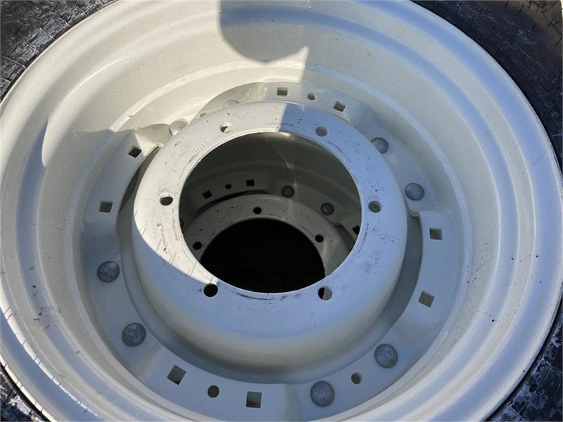 Alliance Farm Pro II 11.2R24 - 280/85R24 - Tire for Agricultural machinery: picture 3 Alliance Farm Pro II 11.2R24 - 280/85R24 - Tire for Agricultural machinery: picture 3