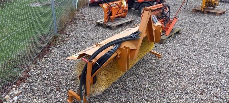 FM 180Cm Hydraulisk træk. - Broom: picture 5 FM 180Cm Hydraulisk træk. - Broom: picture 5