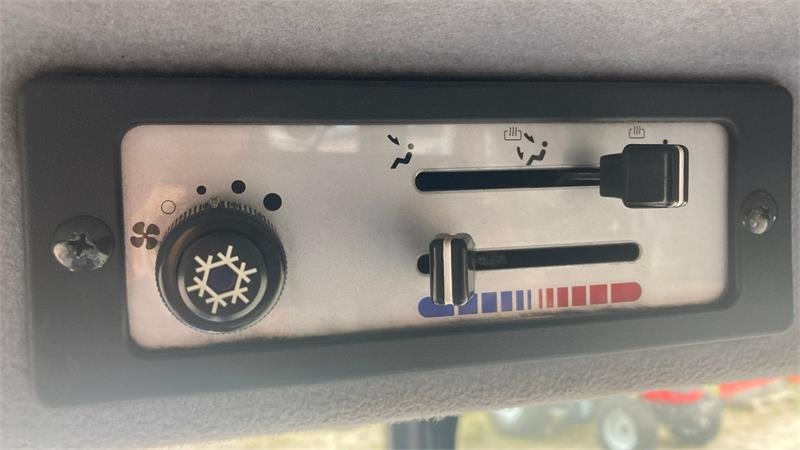 Municipal tractor Iseki TG 5395: picture 16 Municipal tractor Iseki TG 5395: picture 16