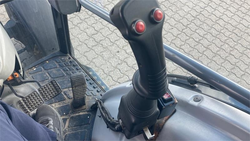 Municipal tractor Iseki TG 5395: picture 13 Municipal tractor Iseki TG 5395: picture 13