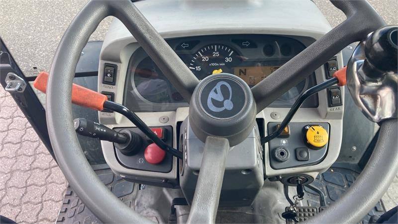 Municipal tractor Iseki TG 5395: picture 11 Municipal tractor Iseki TG 5395: picture 11