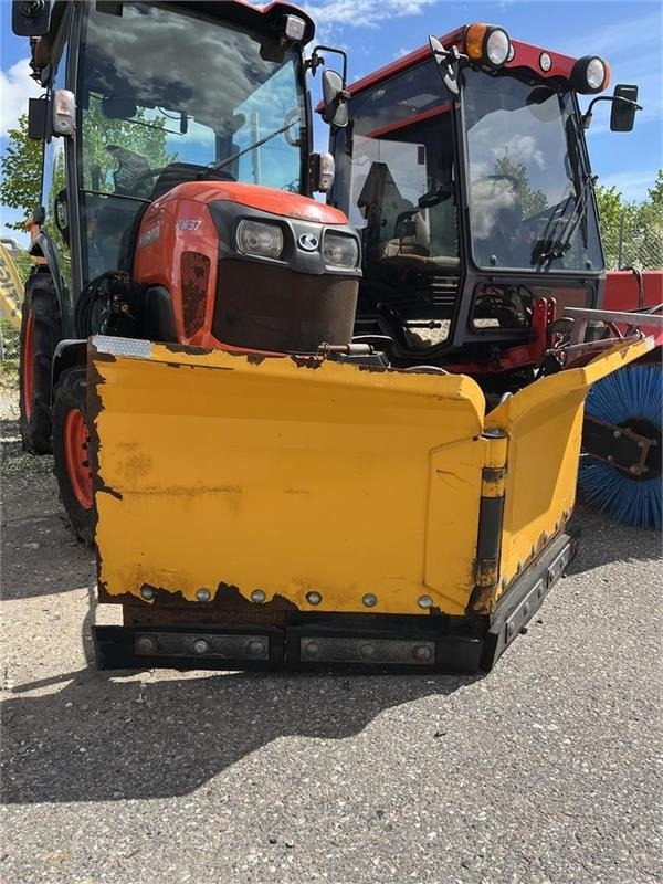 Municipal tractor Kubota STW37 Kun 1144 timer STW37: picture 22