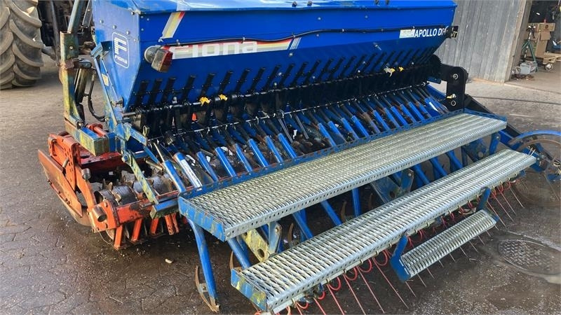 Kuhn HR 3001 M med Fiona Apollo - Combine seed drill: picture 3 Kuhn HR 3001 M med Fiona Apollo - Combine seed drill: picture 3