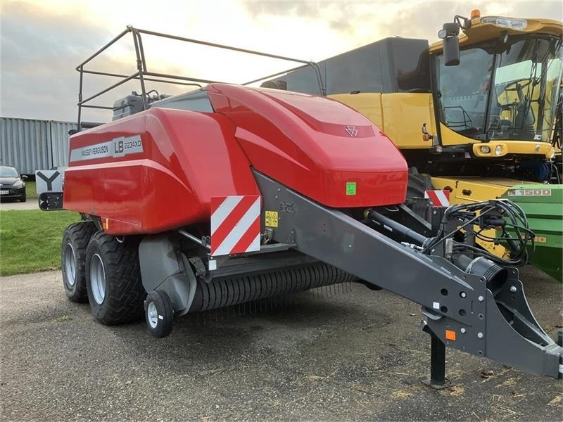 Massey Ferguson 2234 XDTP - Square baler: picture 1 Massey Ferguson 2234 XDTP - Square baler: picture 1