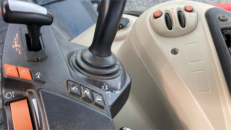 Massey Ferguson 7718S Dyna 6 Efficient inkl. FL4327 Frontlæsser - Farm tractor: picture 4 Massey Ferguson 7718S Dyna 6 Efficient inkl. FL4327 Frontlæsser - Farm tractor: picture 4