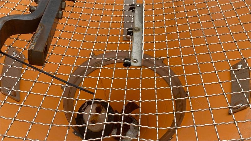 Matev SPR-DS 400 IX PTO drevet - Sand/ Salt spreader for Utility/ Special vehicle: picture 2 Matev SPR-DS 400 IX PTO drevet - Sand/ Salt spreader for Utility/ Special vehicle: picture 2