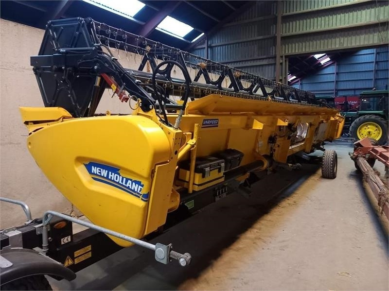 Leasing of New Holland CR9.80 New Holland CR9.80: picture 13 Leasing of New Holland CR9.80 New Holland CR9.80: picture 13