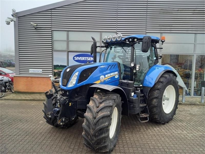 New Holland T7.270 AutoCommand - Farm tractor: picture 1 New Holland T7.270 AutoCommand - Farm tractor: picture 1