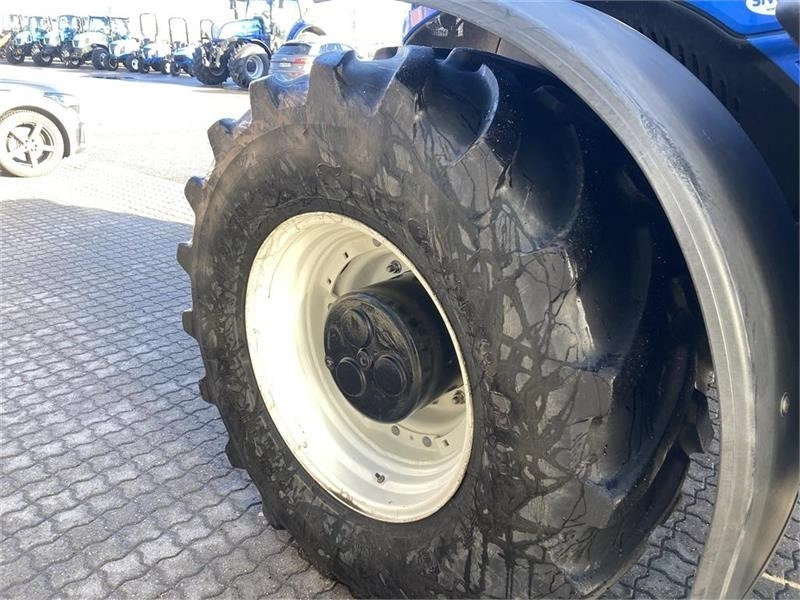 Farm tractor New Holland T7.315 Auto Command Ny Motor: picture 8