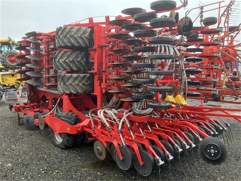 Pöttinger Terrasem C6 Fertilizer m. Tegosem 500 - Seed drill: picture 4 Pöttinger Terrasem C6 Fertilizer m. Tegosem 500 - Seed drill: picture 4