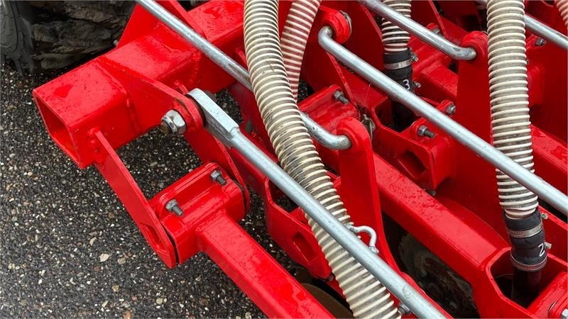 Combine seed drill Pöttinger Terrasem C6 Fertilizer m. Tegosem 500: picture 7