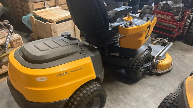 Stiga Park Pro 540IX 4WD 125 Combi Pro el.  - Garden mower: picture 3 Stiga Park Pro 540IX 4WD 125 Combi Pro el.  - Garden mower: picture 3