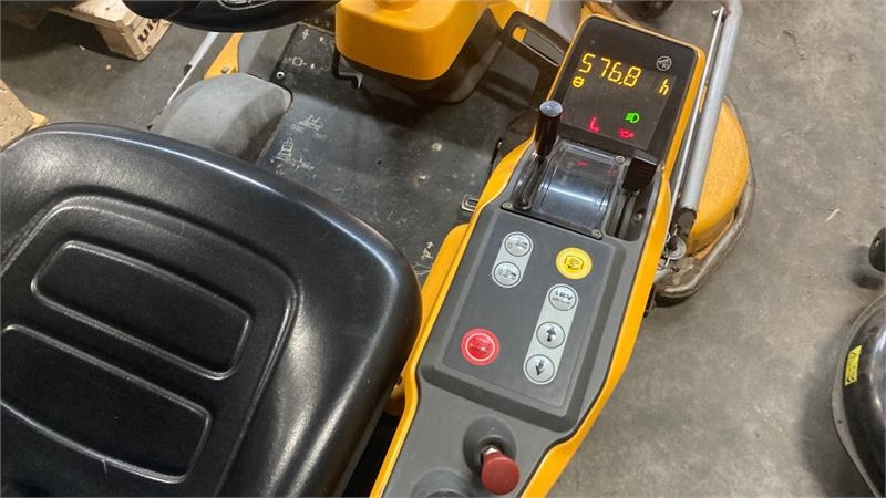 Stiga Park Pro 540IX 4WD 125 Combi Pro el.  - Garden mower: picture 5 Stiga Park Pro 540IX 4WD 125 Combi Pro el.  - Garden mower: picture 5