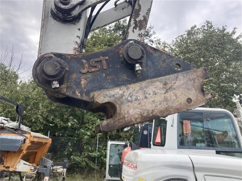 Takeuchi TB260 - Mini excavator: picture 5 Takeuchi TB260 - Mini excavator: picture 5