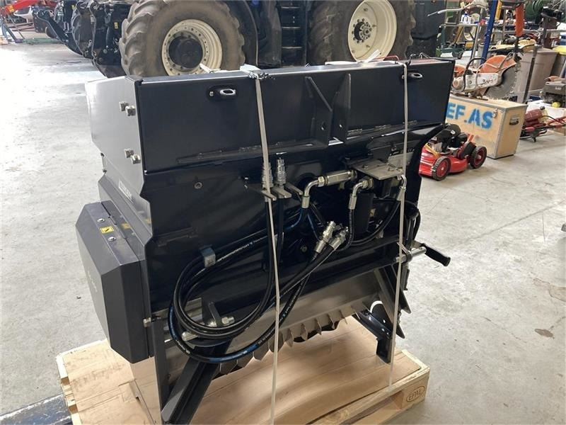 Timan CS-200 Combi spreder til traktor 300 liter - Sand/ Salt spreader for Utility/ Special vehicle: picture 2 Timan CS-200 Combi spreder til traktor 300 liter - Sand/ Salt spreader for Utility/ Special vehicle: picture 2