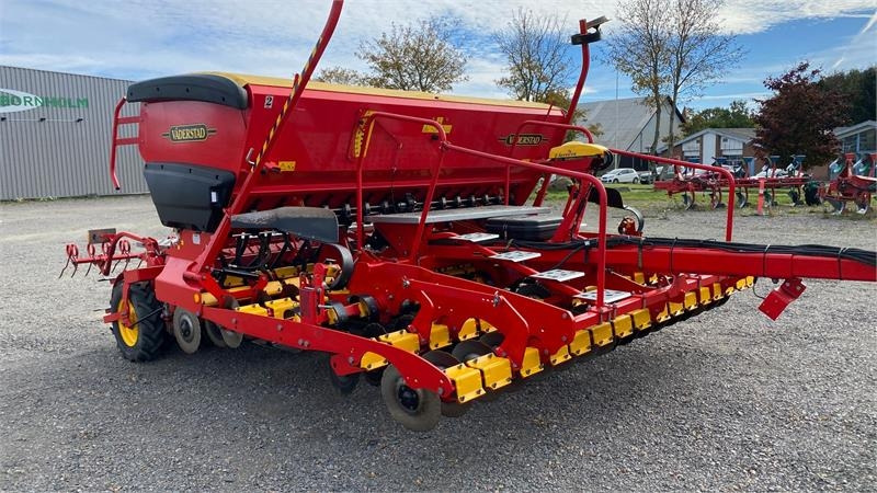 Vaderstad Rapid 400C Combi - Combine seed drill: picture 1 Vaderstad Rapid 400C Combi - Combine seed drill: picture 1