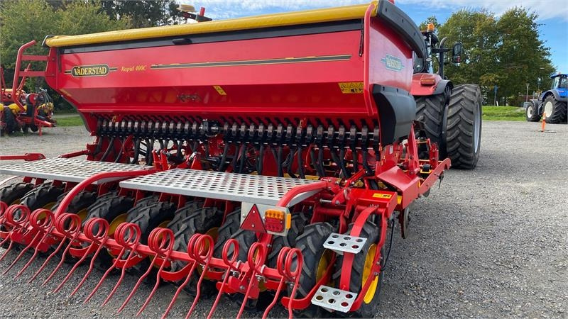 Vaderstad Rapid 400C Combi - Combine seed drill: picture 2 Vaderstad Rapid 400C Combi - Combine seed drill: picture 2