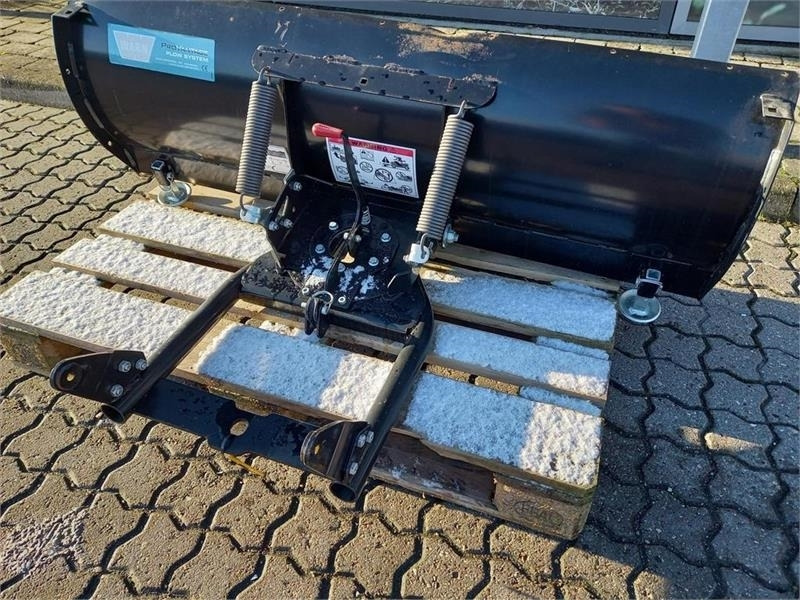 - - - Warn - Snow plough for Agricultural machinery: picture 5 - - - Warn - Snow plough for Agricultural machinery: picture 5