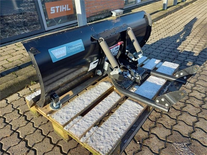 - - - Warn - Snow plough for Agricultural machinery: picture 3 - - - Warn - Snow plough for Agricultural machinery: picture 3