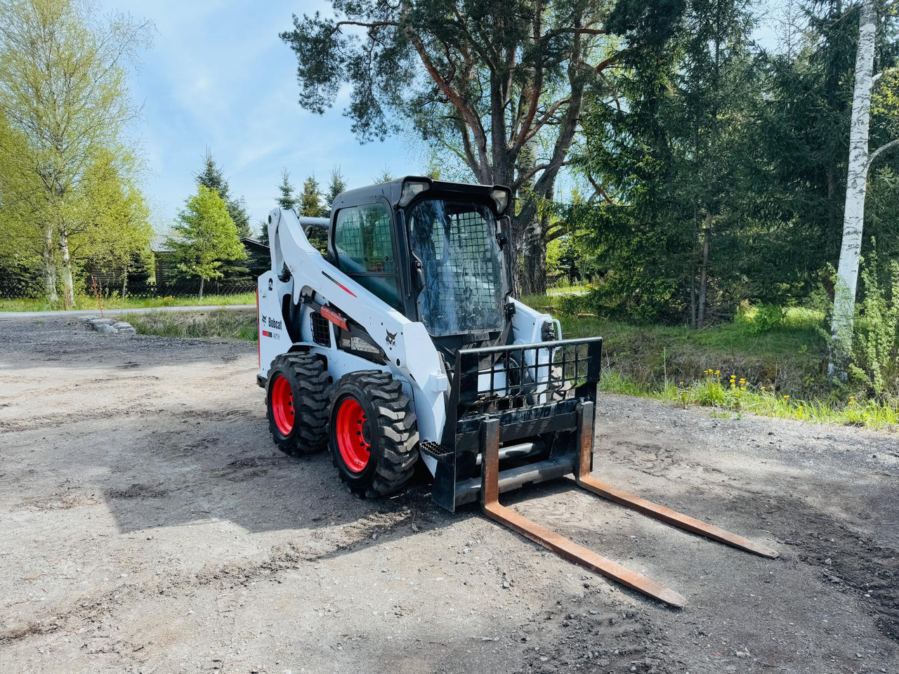 Skid steer loader BOBCAT S570: picture 6