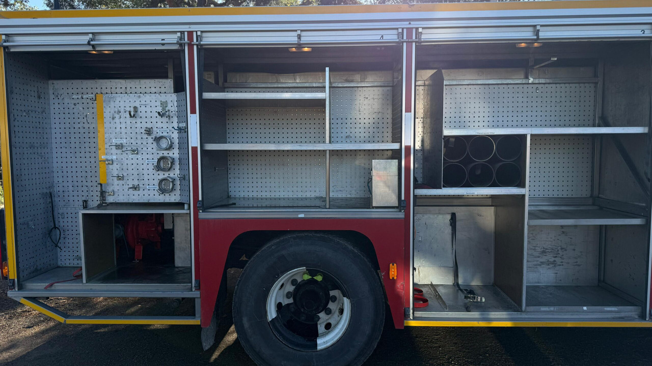 Fire truck SCANIA P94: picture 9