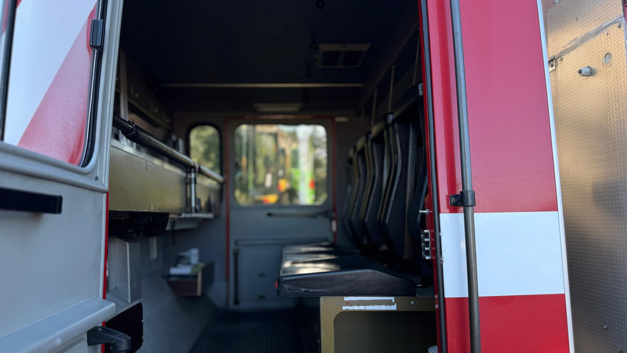 Fire truck SCANIA P94: picture 14