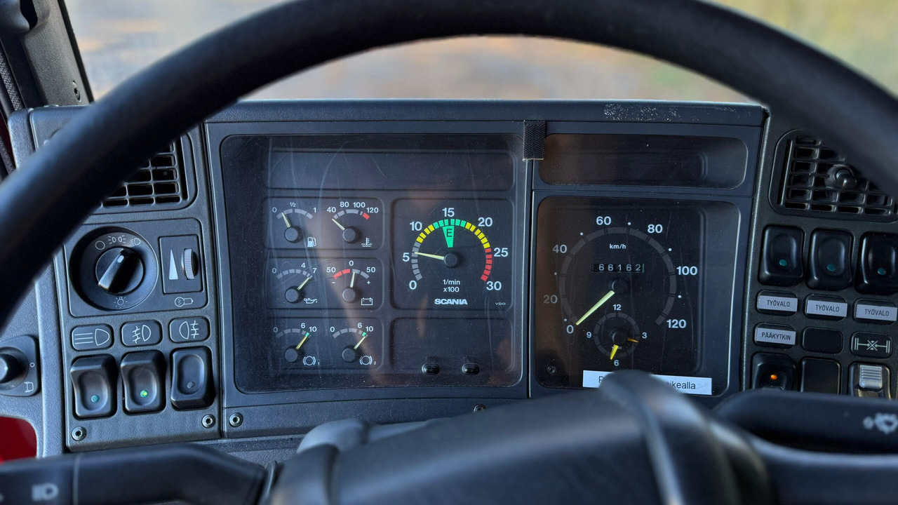 Fire truck SCANIA P94: picture 12