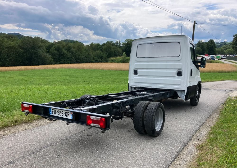 Iveco DAILY 35C14 ramo do zabudowy kiper wywrotka - Cab chassis truck: picture 3 Iveco DAILY 35C14 ramo do zabudowy kiper wywrotka - Cab chassis truck: picture 3
