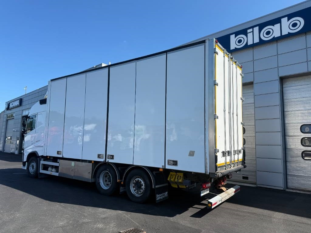 Volvo FH 540 6x2 - Box truck: picture 5 Volvo FH 540 6x2 - Box truck: picture 5