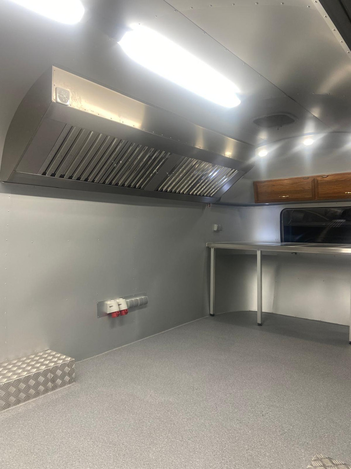 Vending trailer 1992 Airstream Classic 1992 Airstream Classic – Fully Rebuilt Vintage Travel Trailer: picture 30