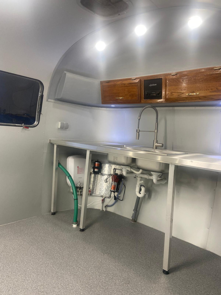 Vending trailer 1992 Airstream Classic 1992 Airstream Classic – Fully Rebuilt Vintage Travel Trailer: picture 26