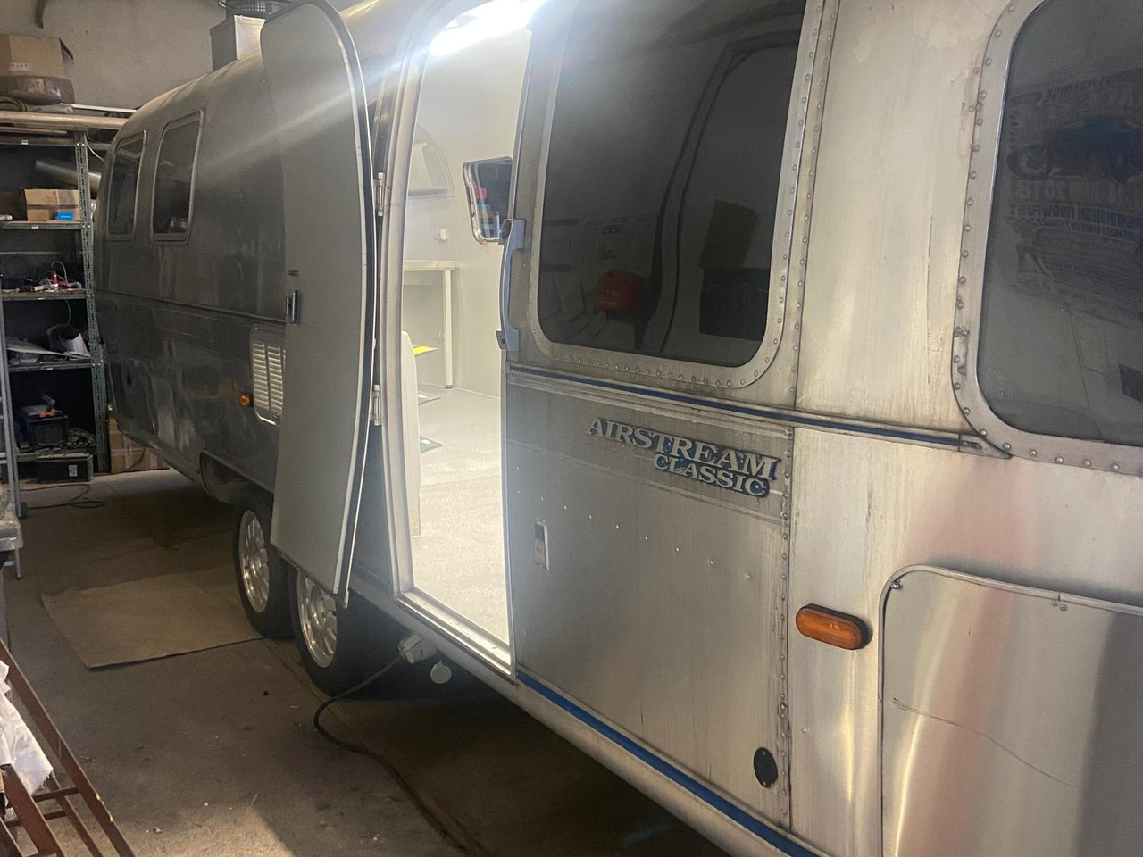 Vending trailer 1992 Airstream Classic 1992 Airstream Classic – Fully Rebuilt Vintage Travel Trailer: picture 29