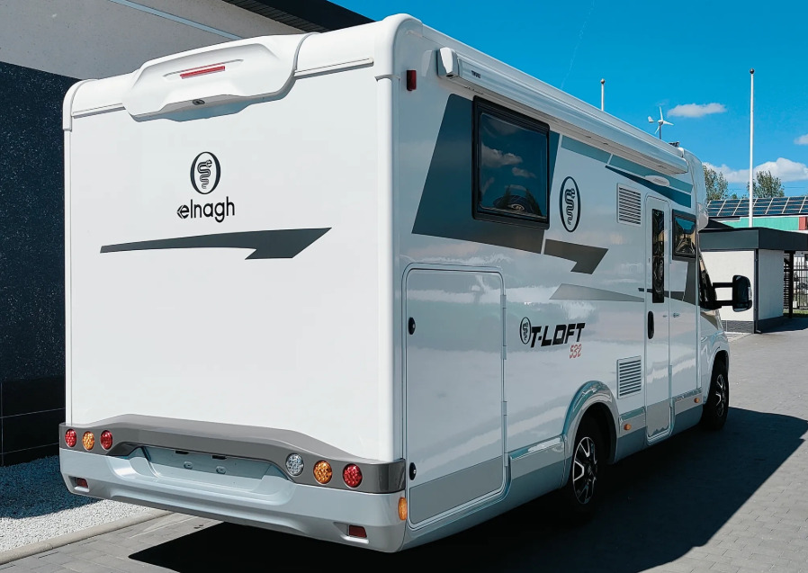 Elnagh Elnagh T-Loft 532 WINTER Alarm Solar Camera Air Conditioning Truma Diesel E Awning Remis Retrofitted - Camper van: picture 4 Elnagh Elnagh T-Loft 532 WINTER Alarm Solar Camera Air Conditioning Truma Diesel E Awning Remis Retrofitted - Camper van: picture 4
