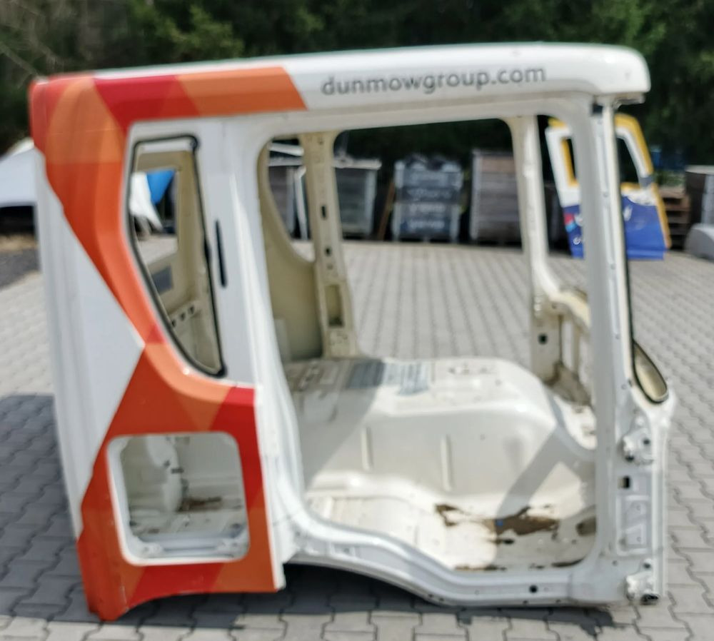 KABINA SCANIA P NGT - Cab for Truck: picture 4 KABINA SCANIA P NGT - Cab for Truck: picture 4